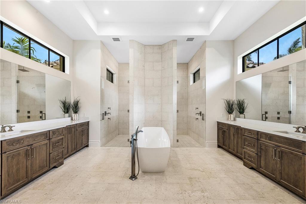 ESCADA AT TIBURON - Residential