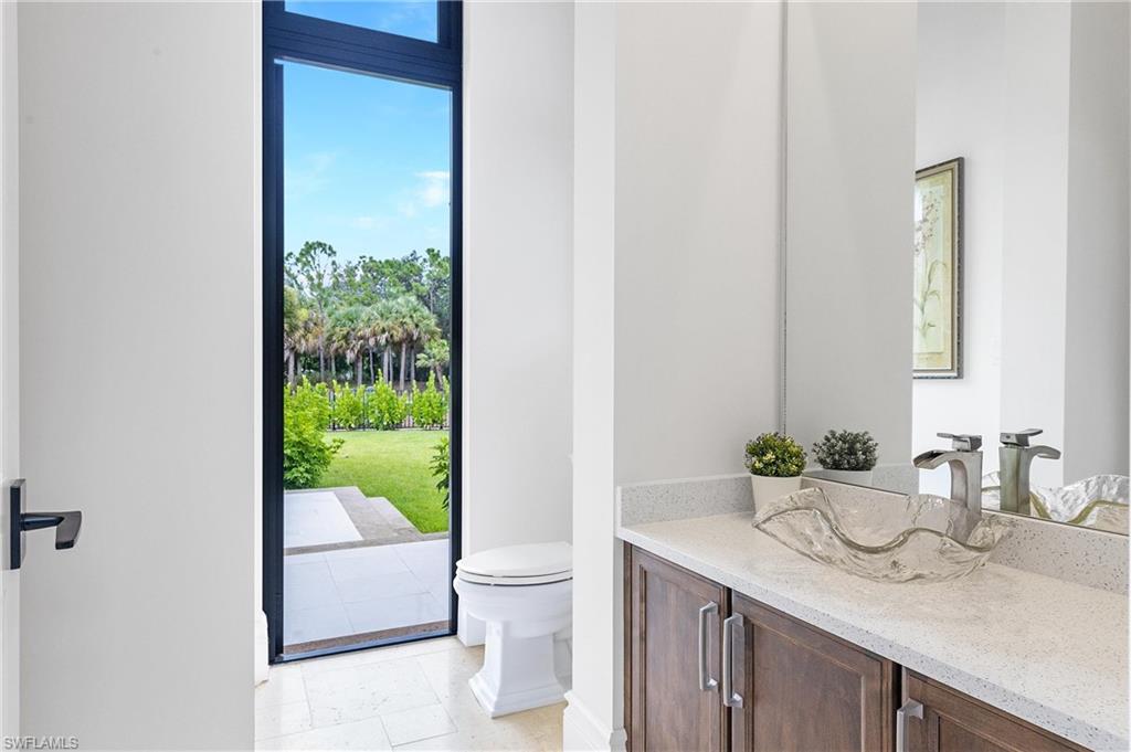 ESCADA AT TIBURON - Residential