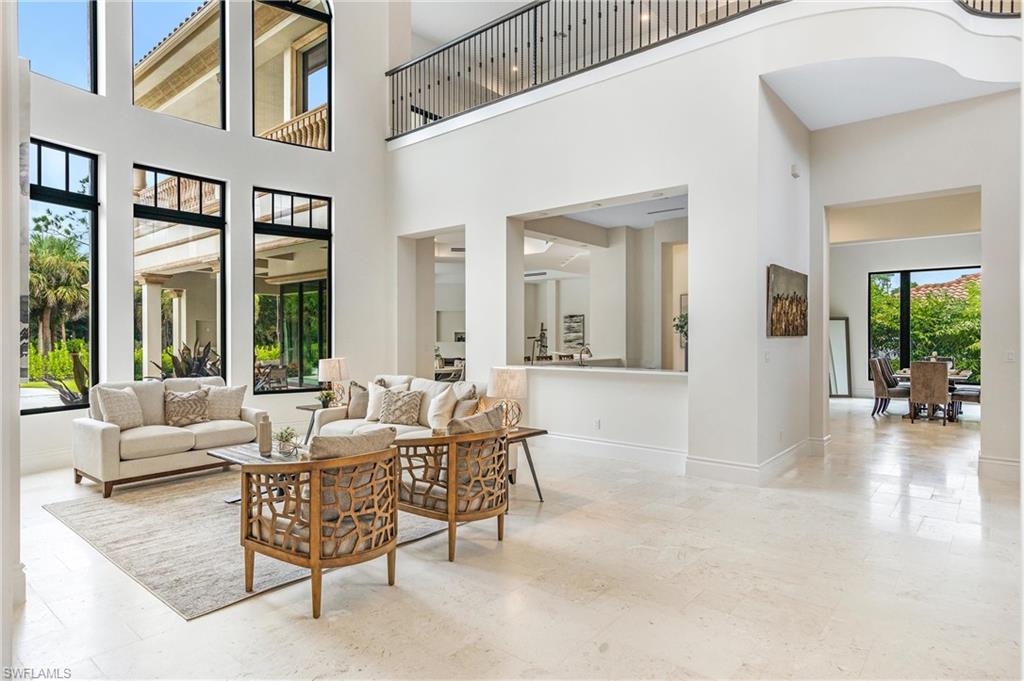 ESCADA AT TIBURON - Residential