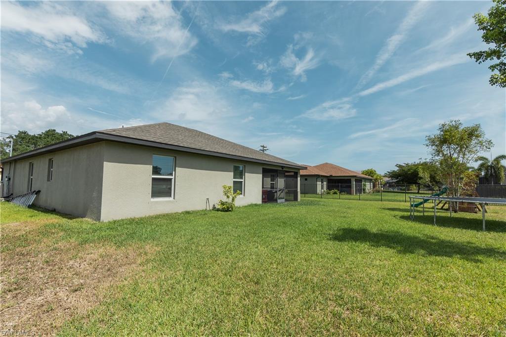 CAPE CORAL - Residential