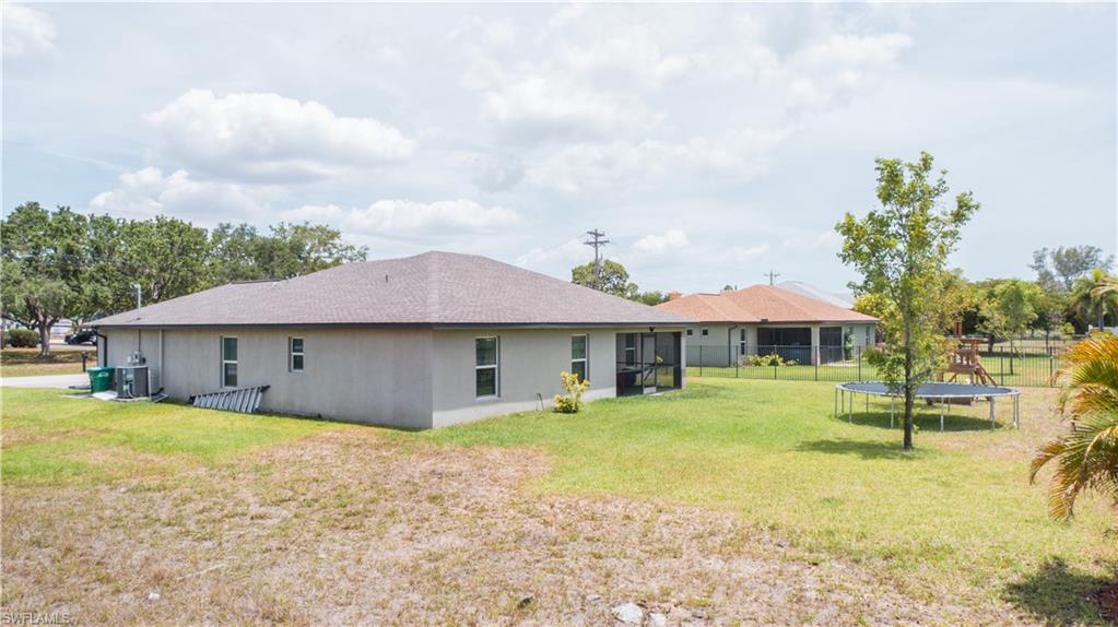 CAPE CORAL - Residential