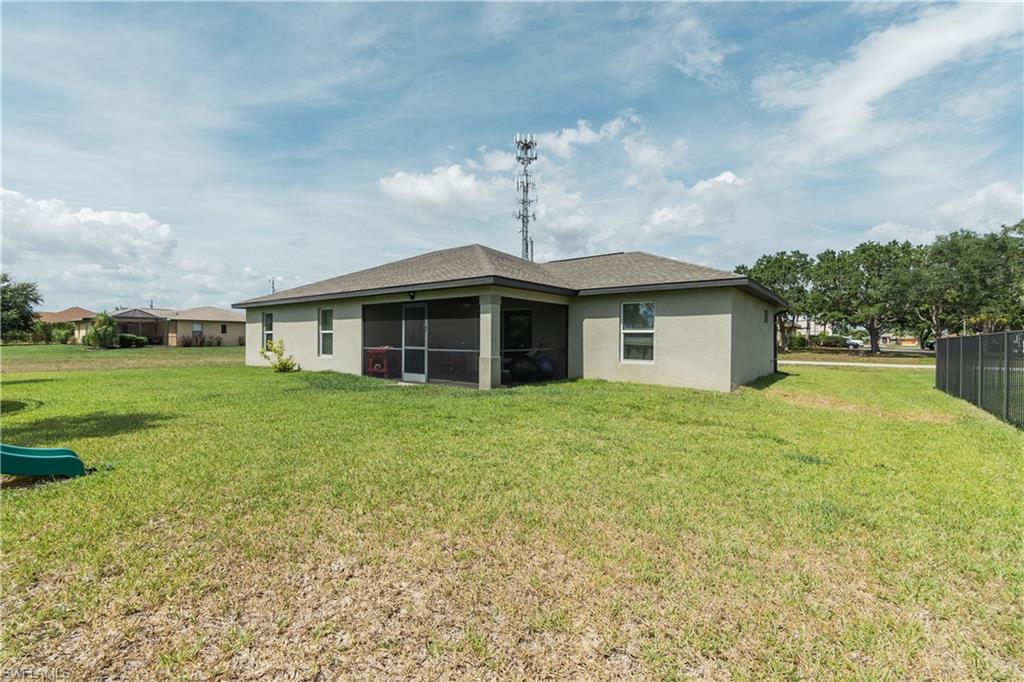 CAPE CORAL - Residential