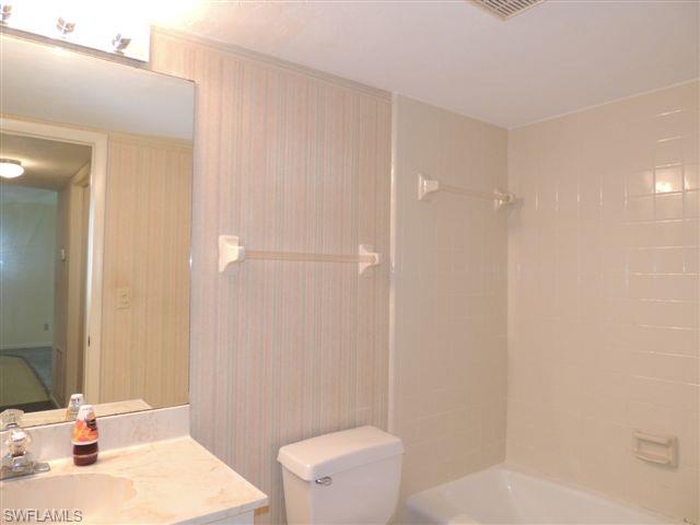 LAKEVIEW GARDENS CONDO - Residential