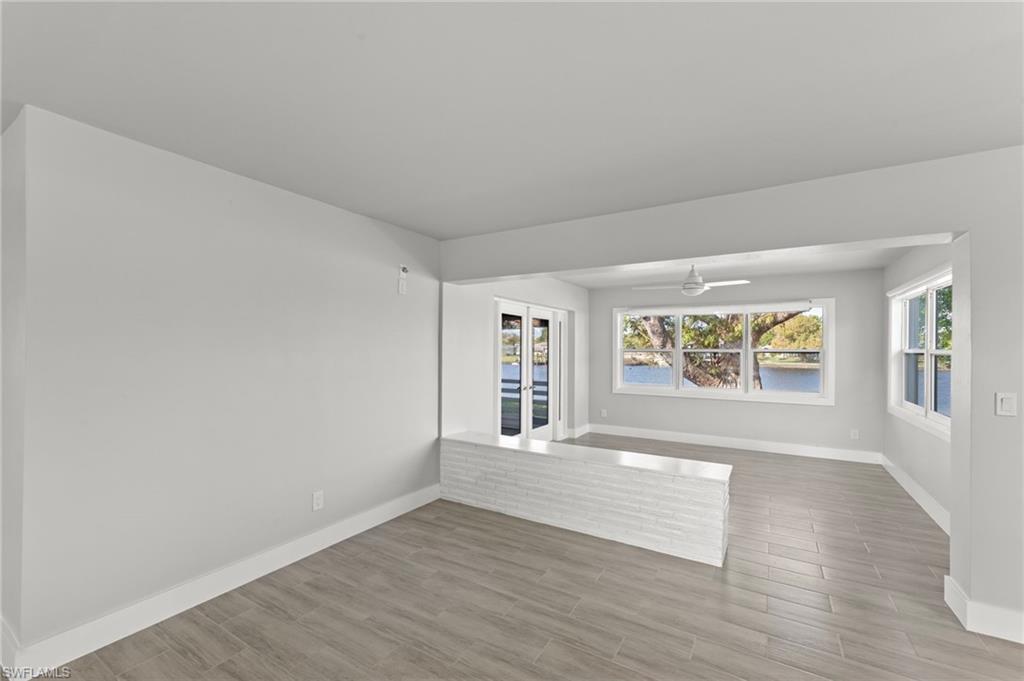 BELLE AIRE LAGOON - Residential