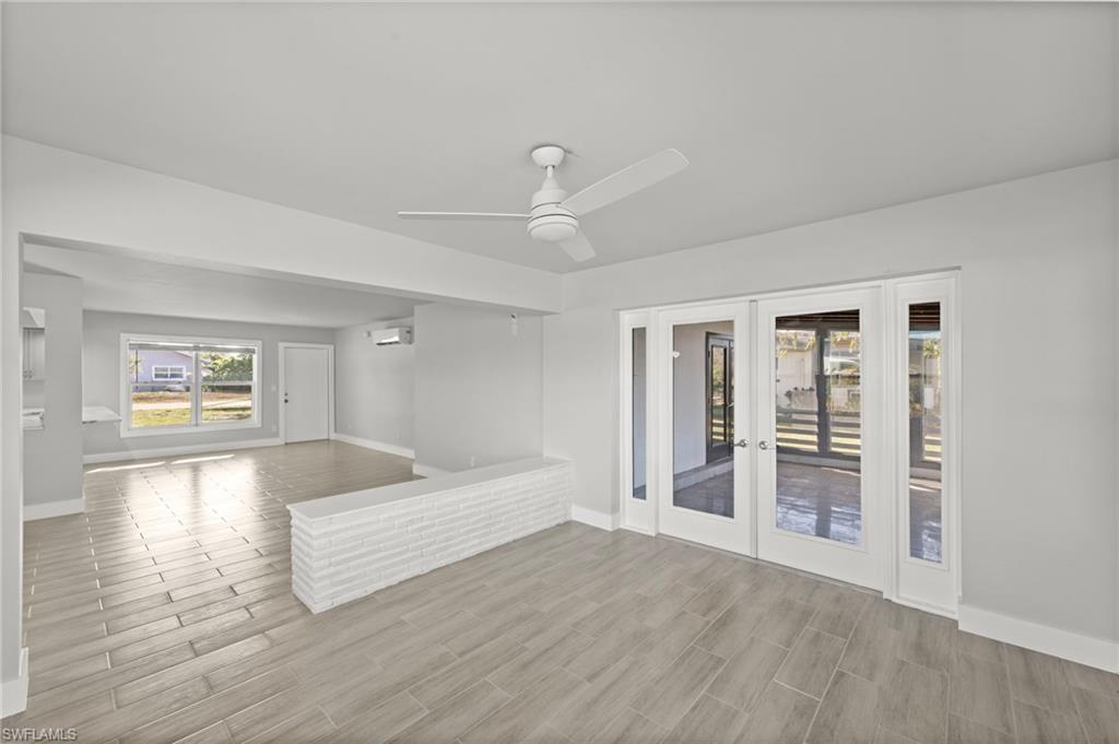 BELLE AIRE LAGOON - Residential