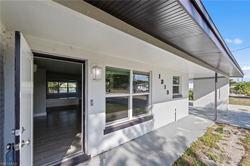 BELLE AIRE LAGOON - Residential