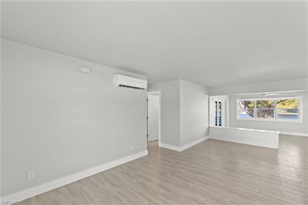 BELLE AIRE LAGOON - Residential