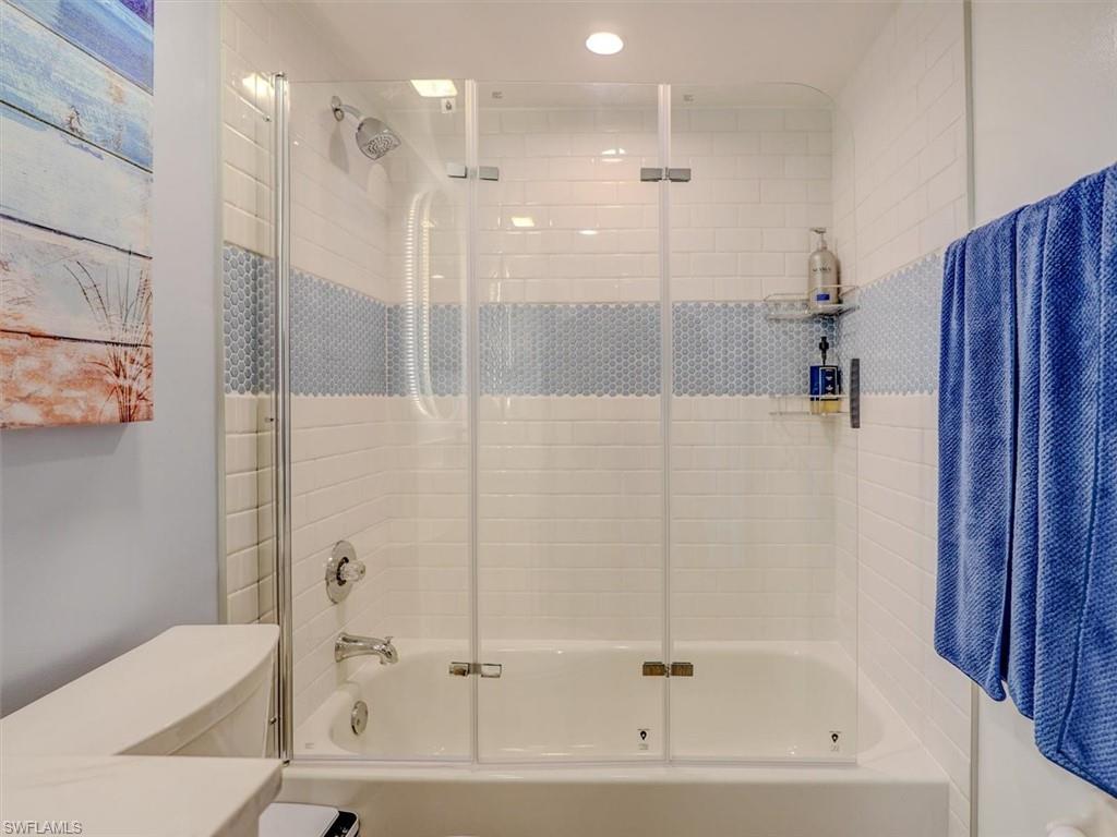 HIBISCUS POINTE - Residential