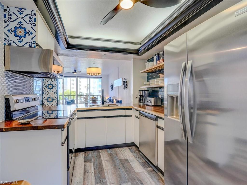 HIBISCUS POINTE - Residential