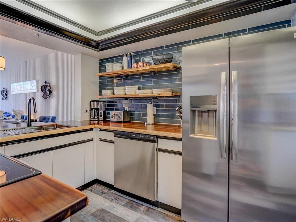 HIBISCUS POINTE - Residential