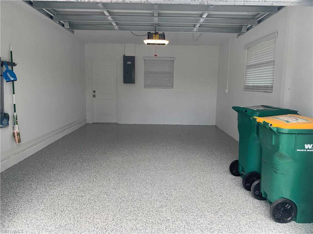 ROYAL ARMS VILLAS - Residential