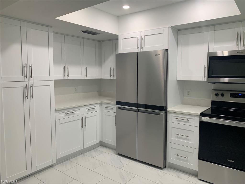 ROYAL ARMS VILLAS - Residential