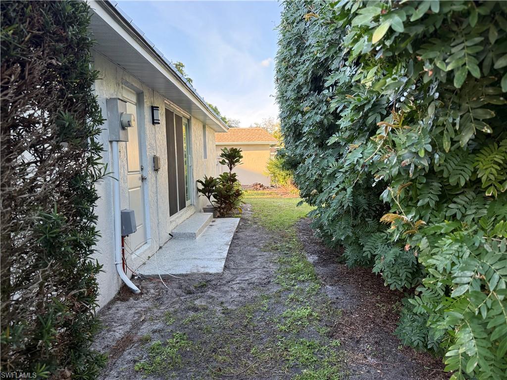 ROYAL ARMS VILLAS - Residential