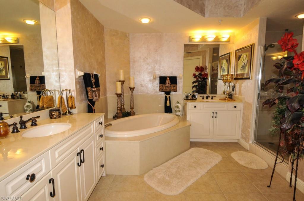 CAPE HARBOUR - Residential