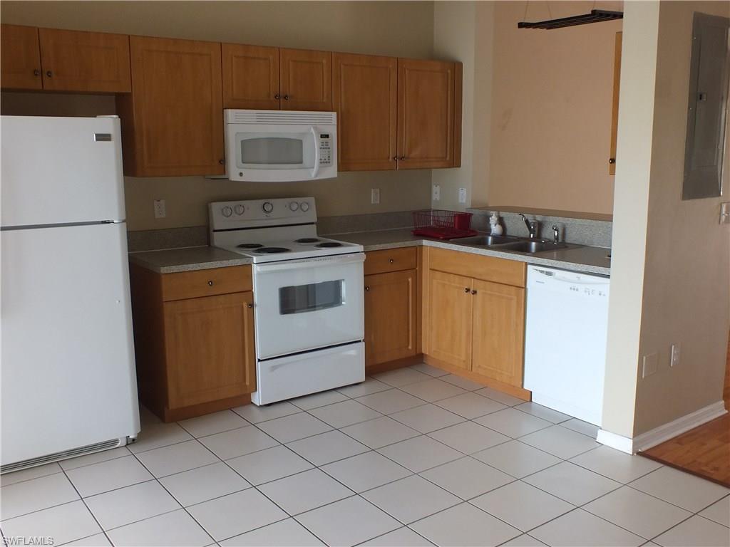 FOREST LAKE TOWNHOMES - Residential