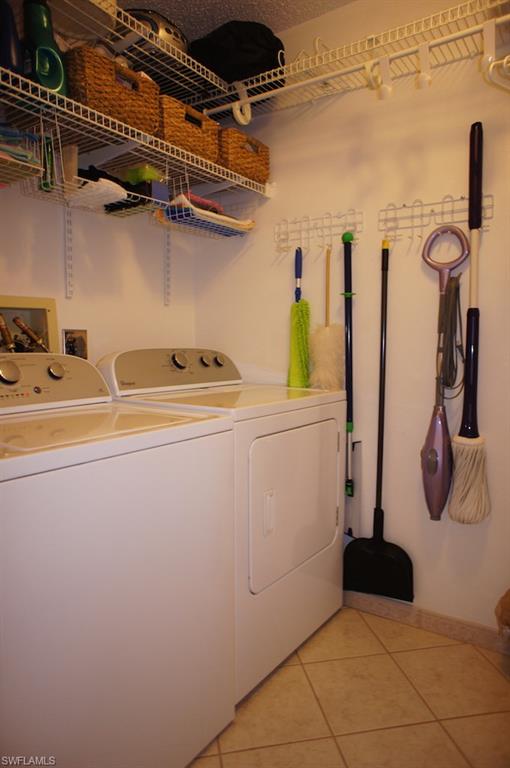 SEVEN LAKES - Residential