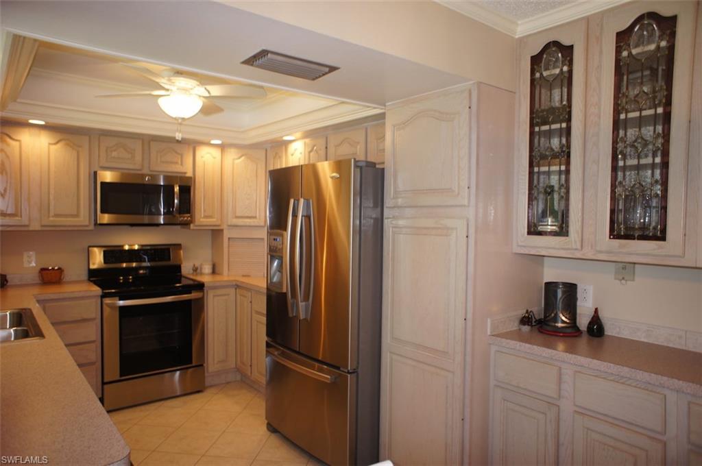 SEVEN LAKES - Residential