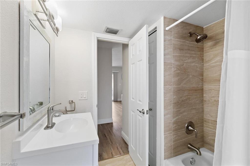 GLADES COUNTRY CLUB - Residential