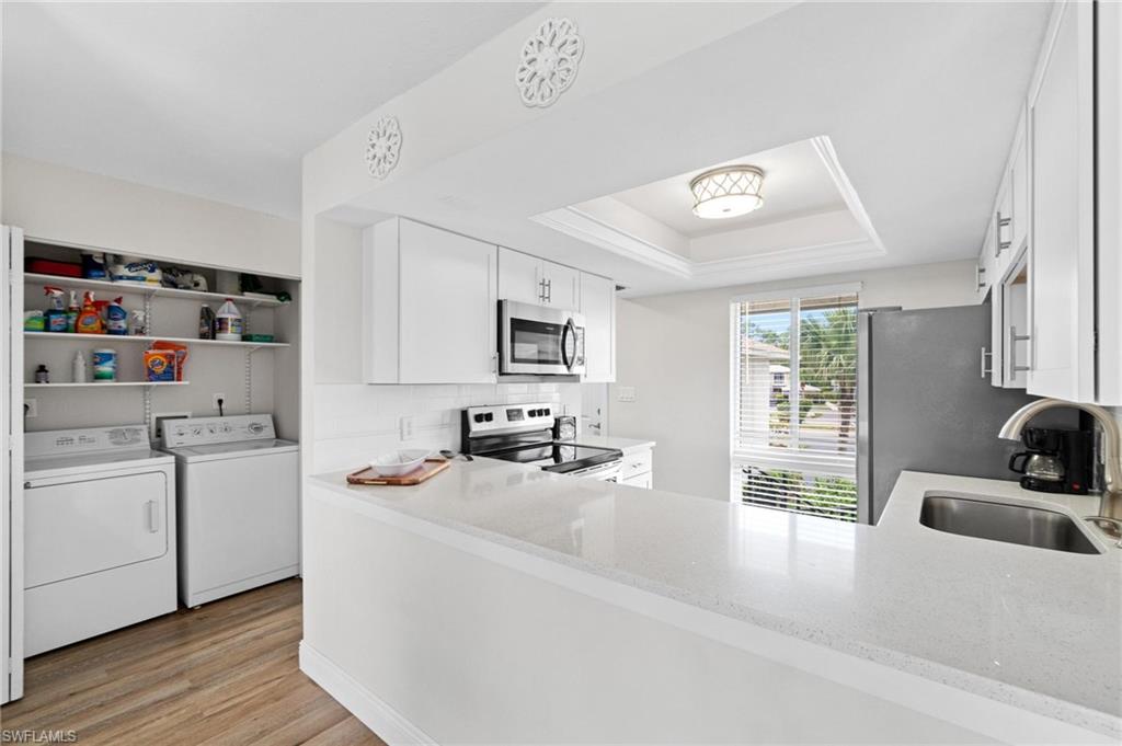 GLADES COUNTRY CLUB - Residential