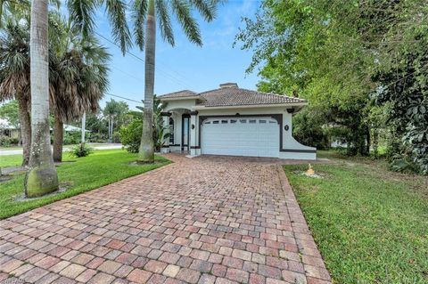 A home in NAPLES