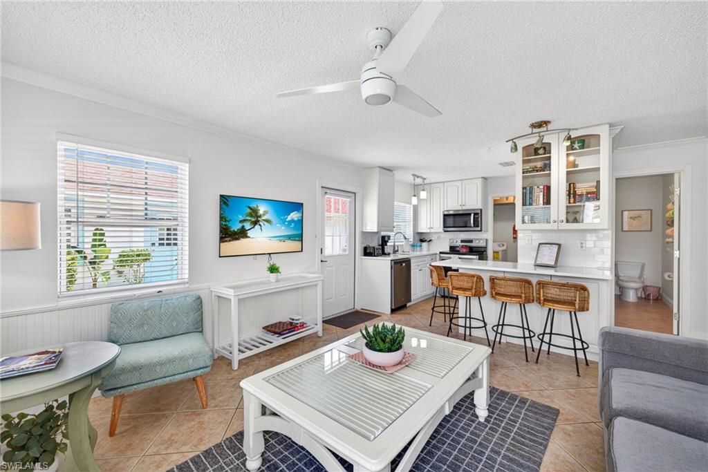 NAPLES PARK - Residential