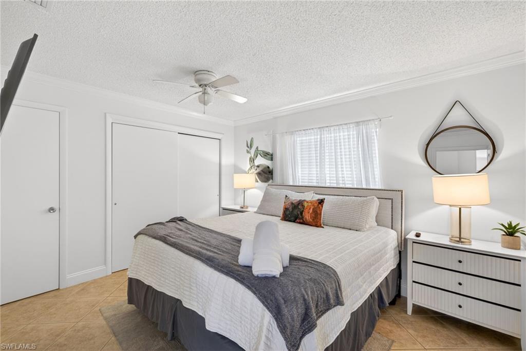 NAPLES PARK - Residential