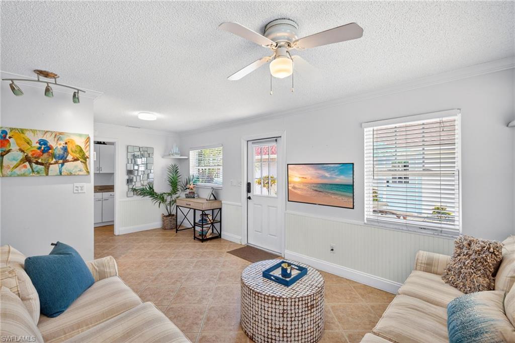 NAPLES PARK - Residential