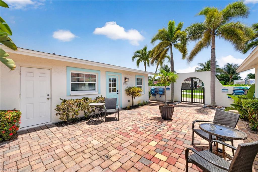 NAPLES PARK - Residential