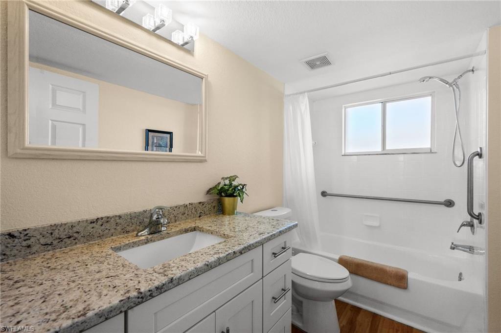 KEY ROYAL CONDOMINIUMS - Residential