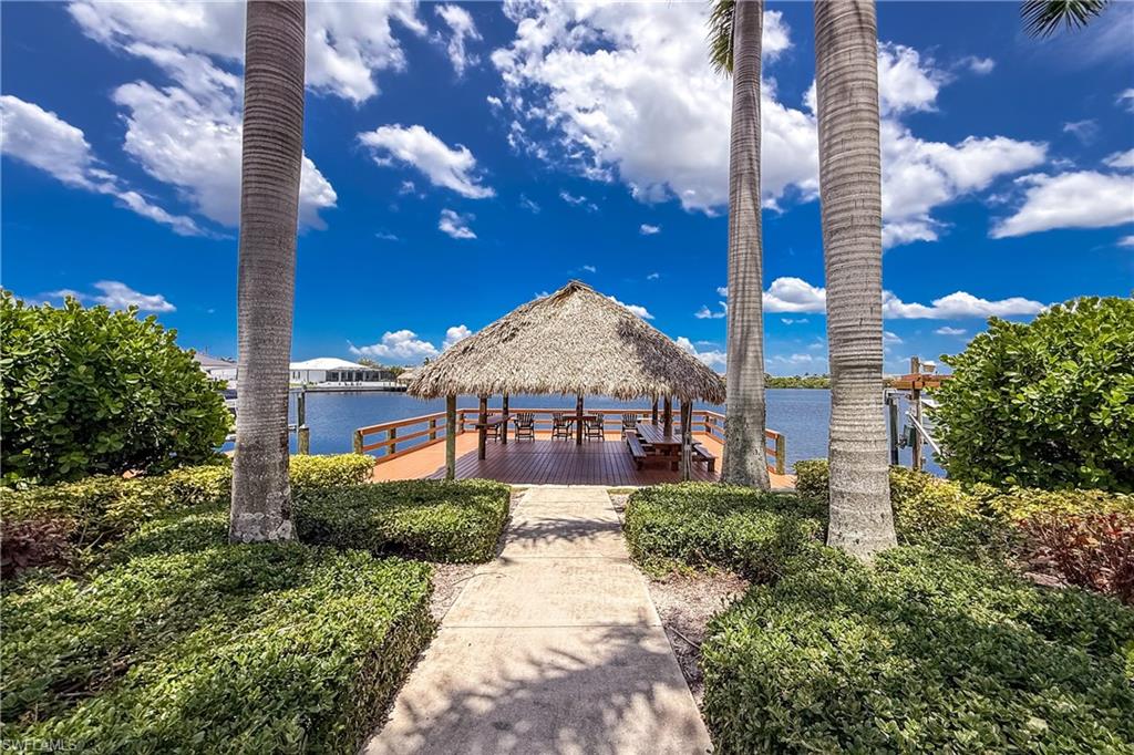 BLUE WATER - Residential