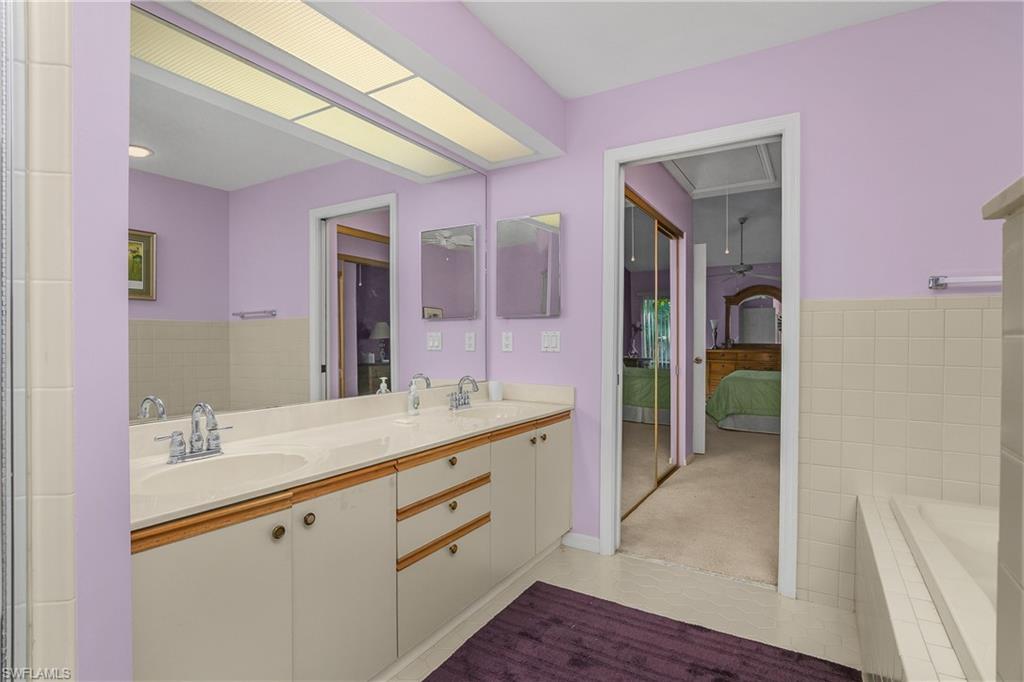 SUNGATE VILLAS - Residential