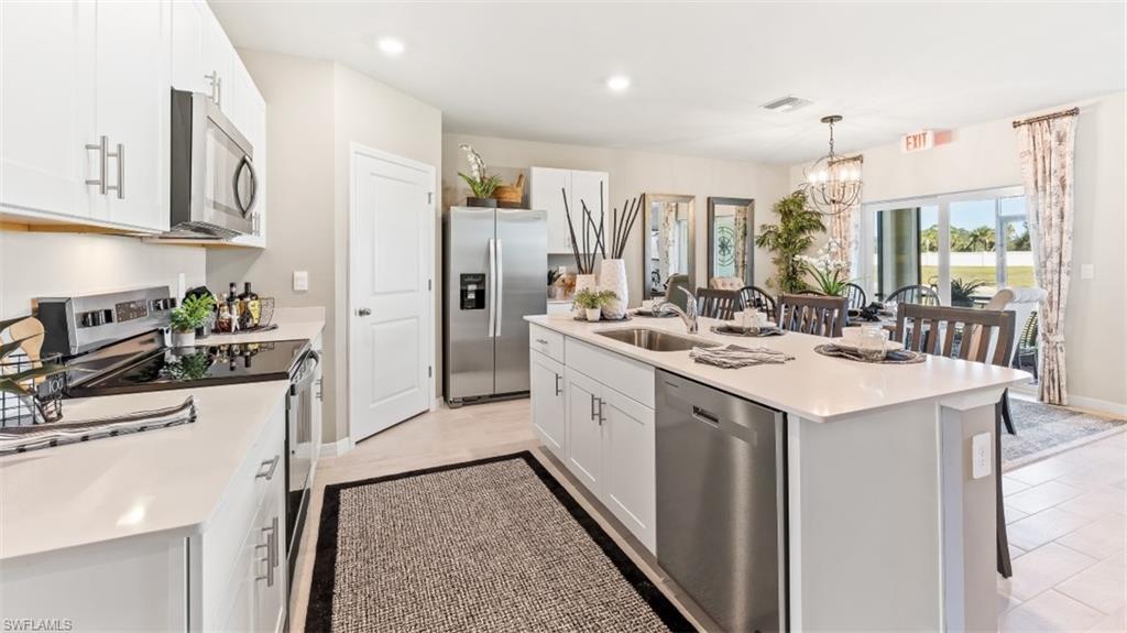 CORAL BAY - Residential