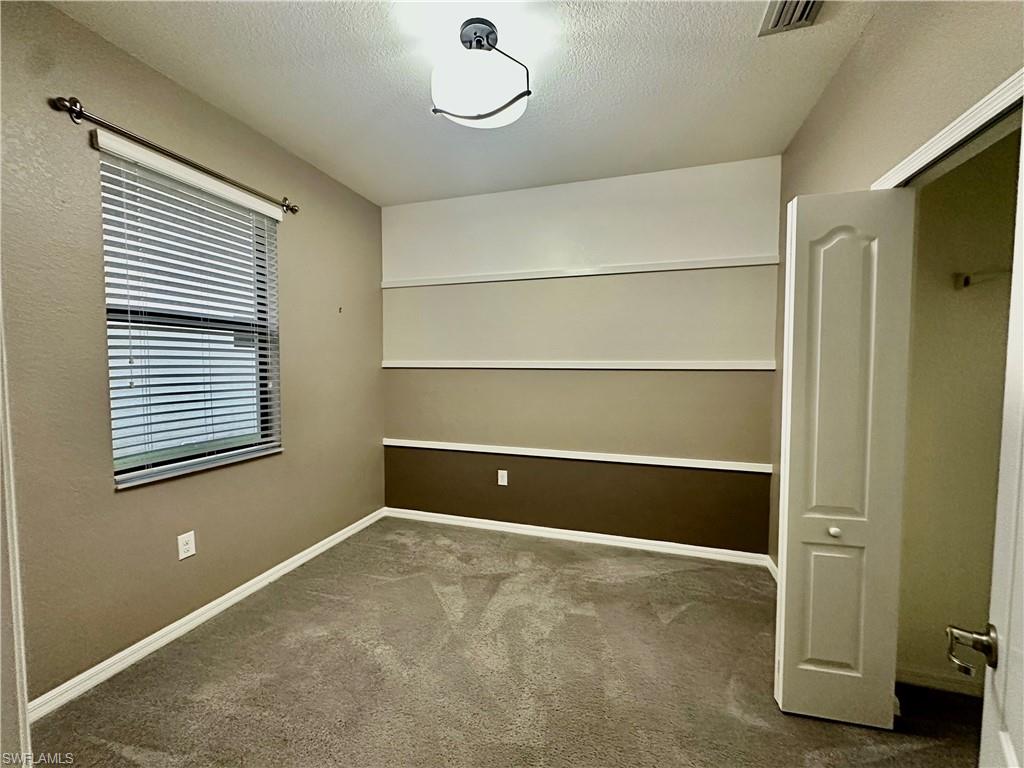 HAMPTON PARK - Residential Lease