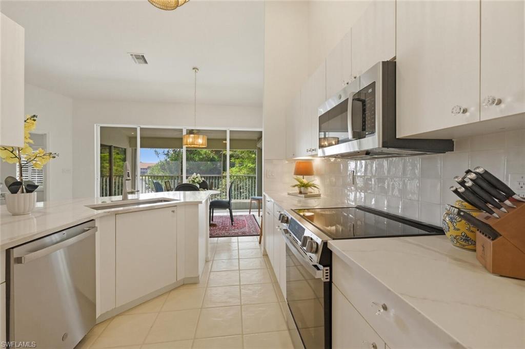 CYPRESS POINTE AT CARLTON LAKES - Residential