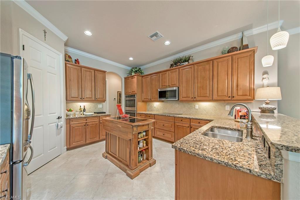 REFLECTION ISLES - Residential