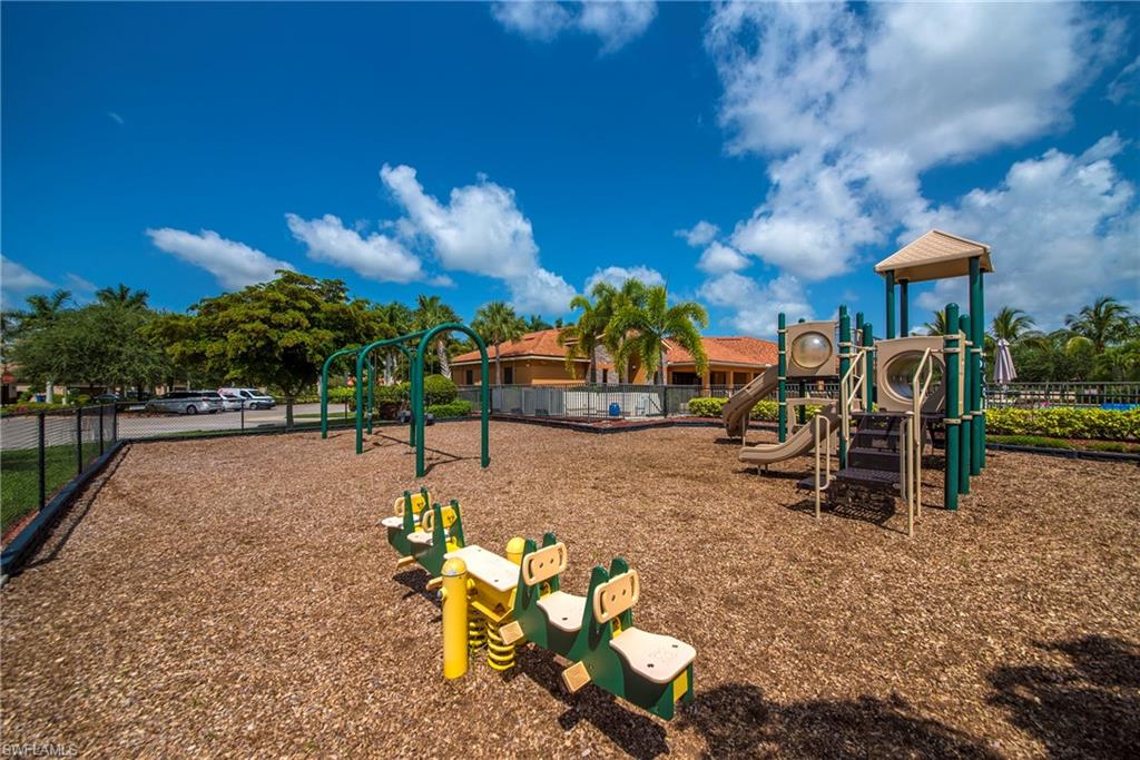 REFLECTION ISLES - Residential