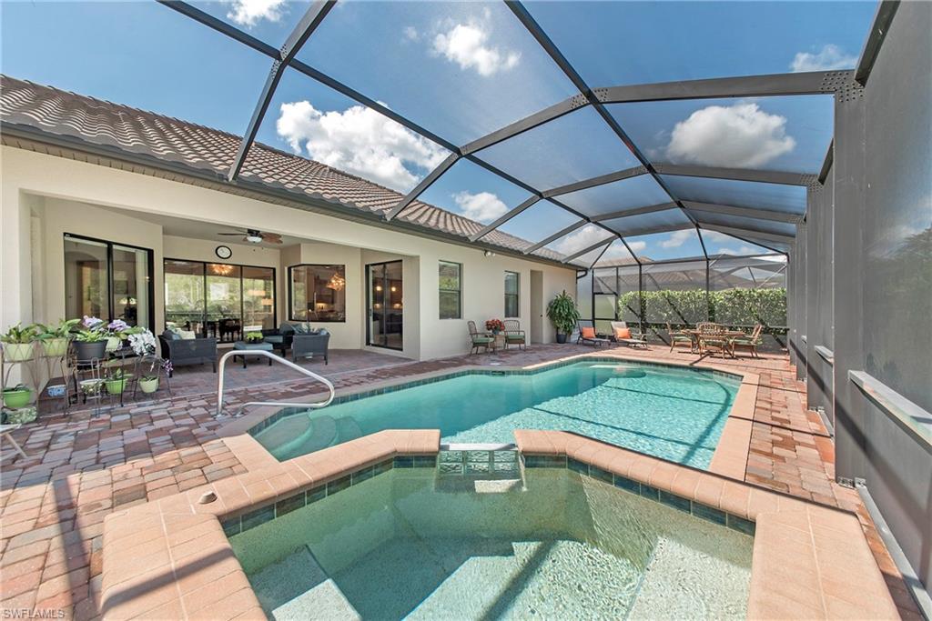 REFLECTION ISLES - Residential