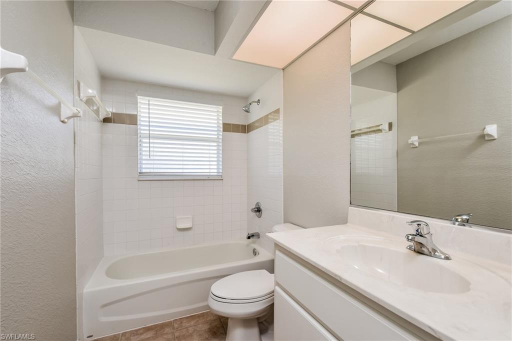 NORTH PORT - Residential Lease