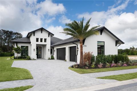 6705 Newport RD NAPLES FL 34109