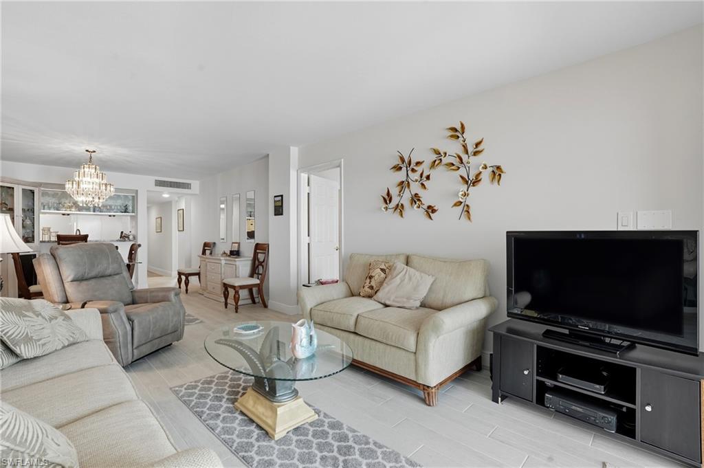 CASA BONITA GRANDE - Residential Lease