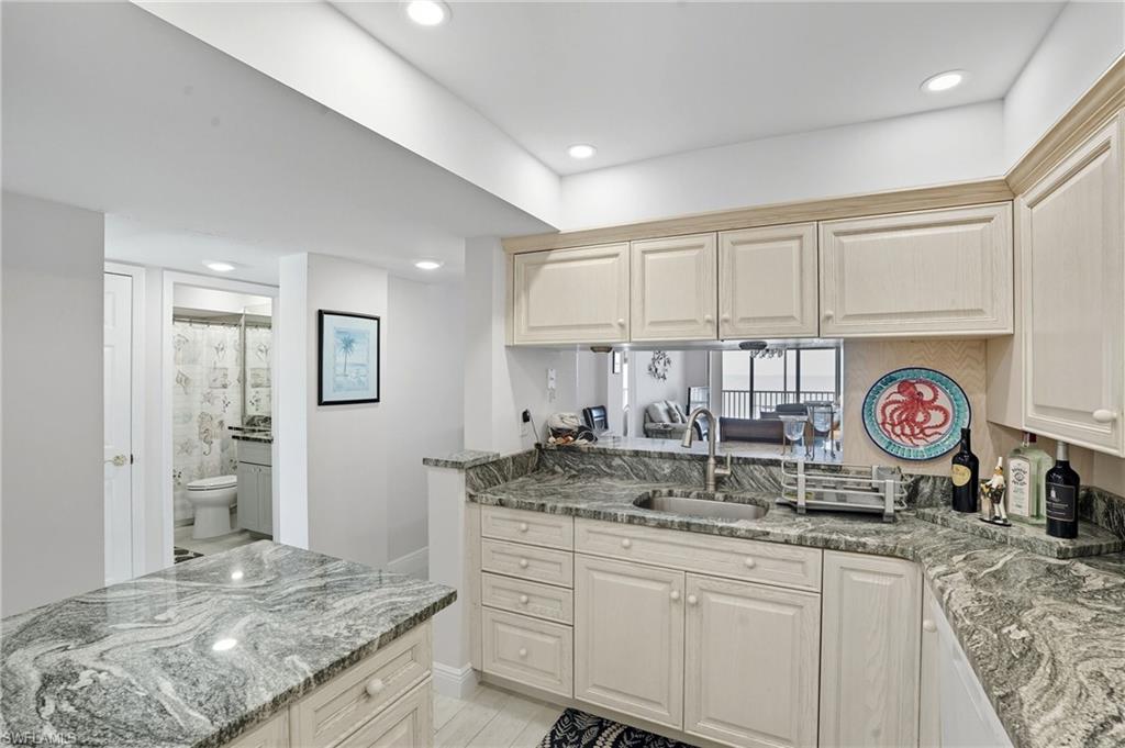 CASA BONITA GRANDE - Residential Lease