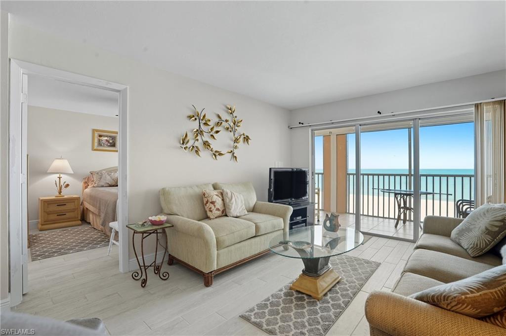 CASA BONITA GRANDE - Residential Lease