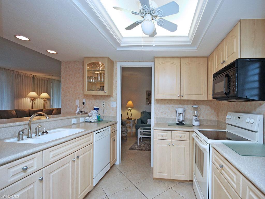 SUNDIAL OF SANIBEL - Residential