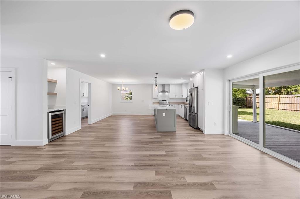 WESTLAKE - Residential