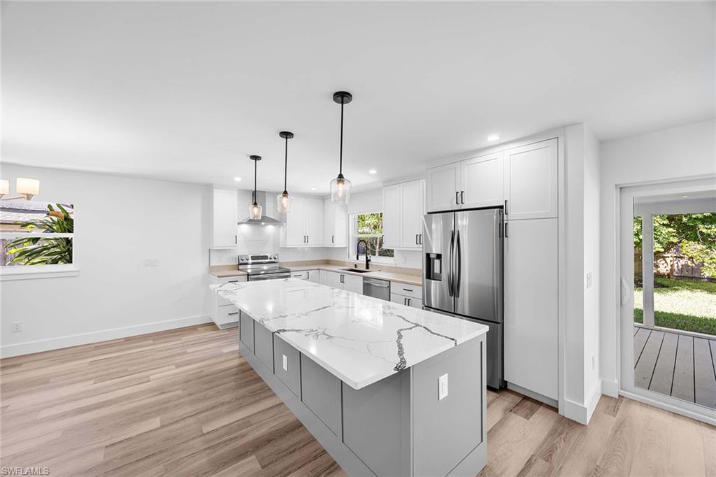 WESTLAKE - Residential