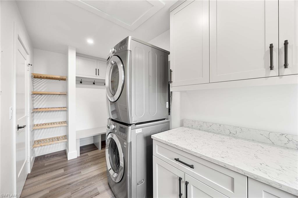 WESTLAKE - Residential