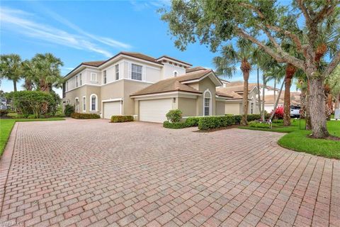 10085 Valiant CT 201 MIROMAR LAKES FL 33913