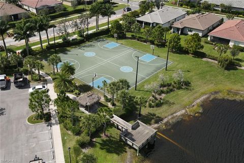 A home in NAPLES