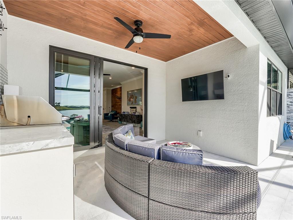 ESPLANADE LAKE CLUB - Residential