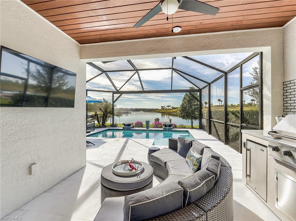 ESPLANADE LAKE CLUB - Residential